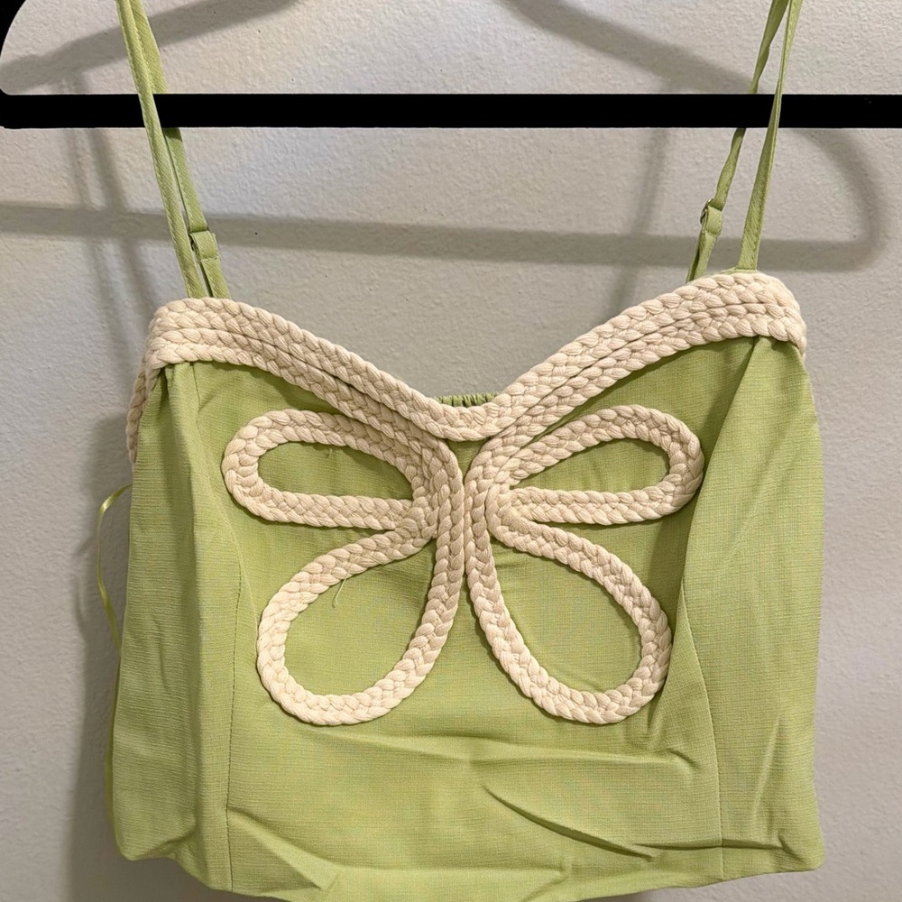 Elegant Lime Green Crop Top with Cream Detailing